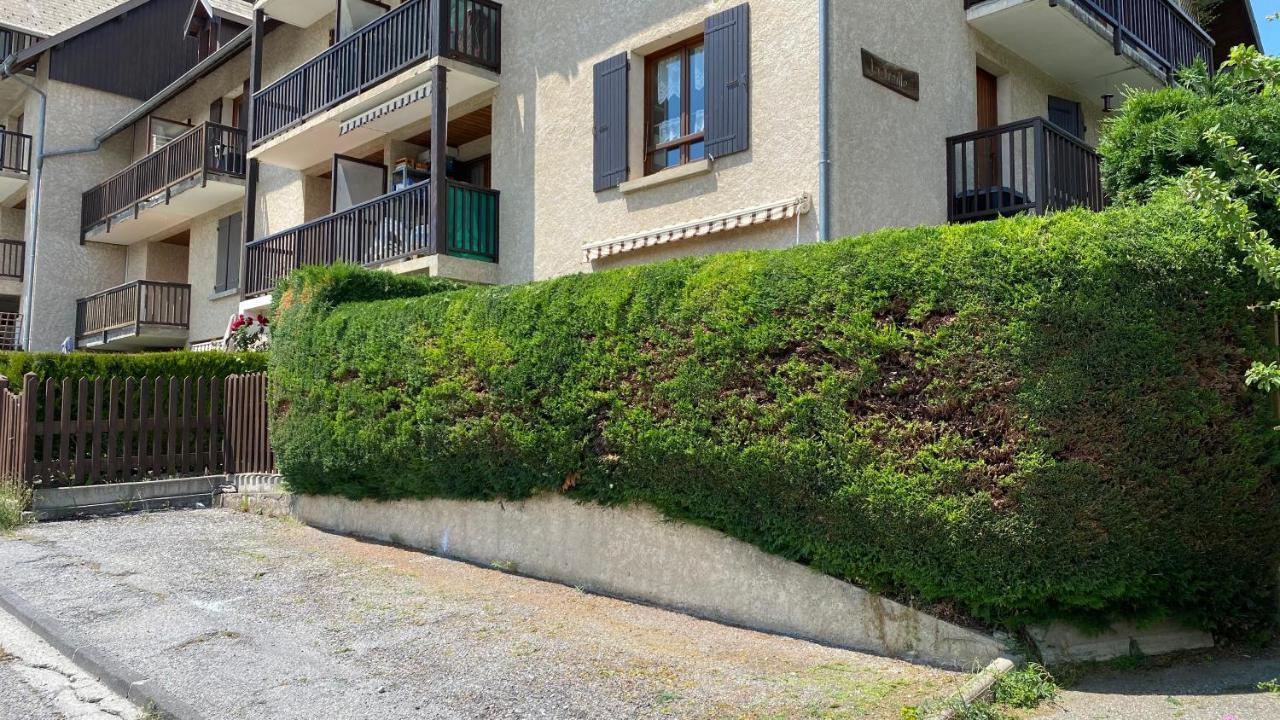 Embrun - Appartement 4/6 Personnes Avec Exterieurs Zewnętrze zdjęcie